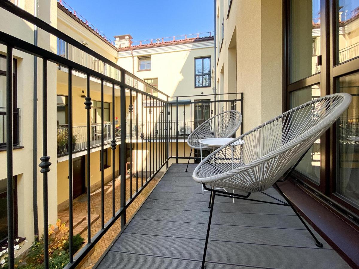 Cohost I Oldtown 60M2 Apt W-Garage Parking, Balcony & Self Check-In VNO Extérieur photo