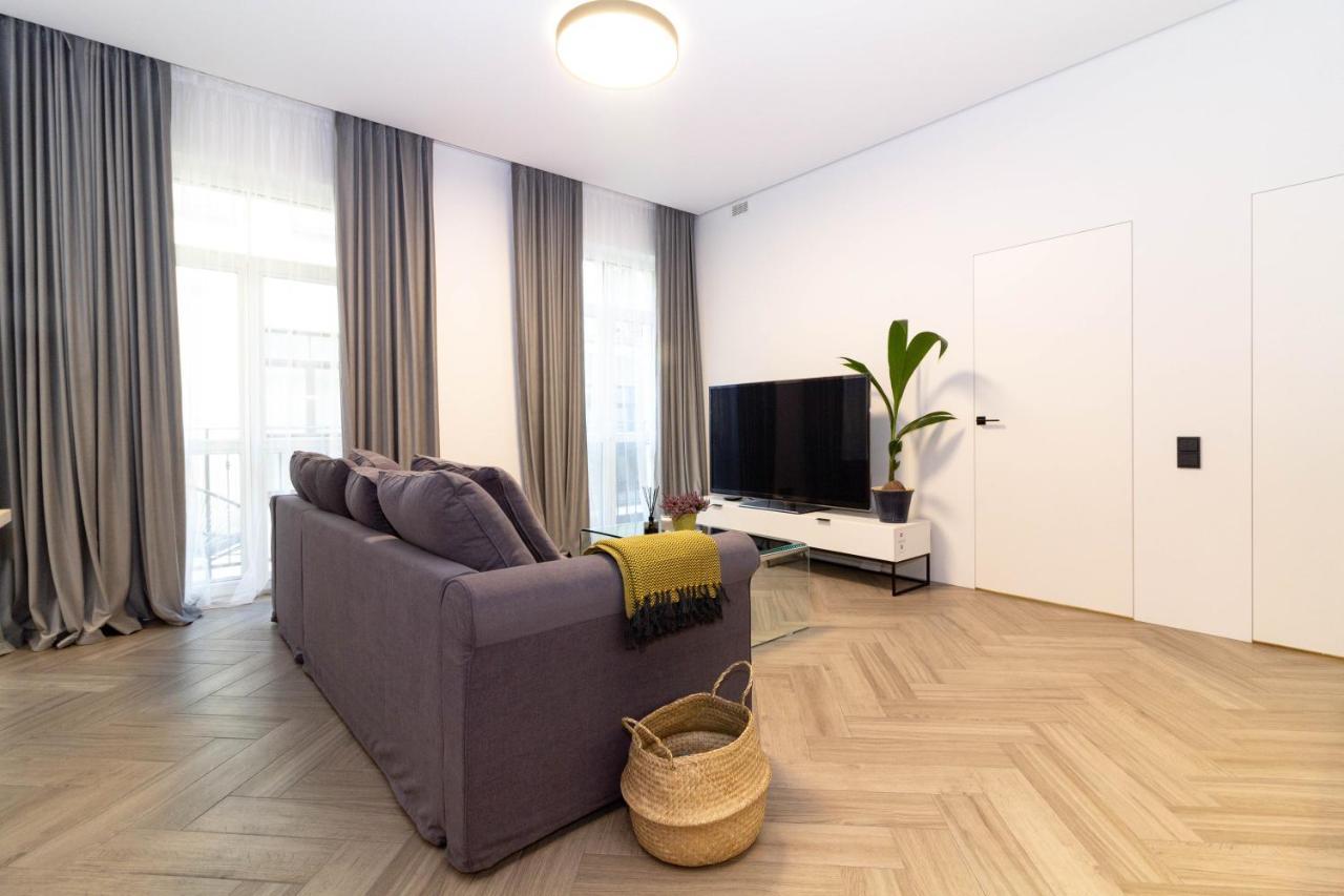 Cohost I Oldtown 60M2 Apt W-Garage Parking, Balcony & Self Check-In VNO Extérieur photo