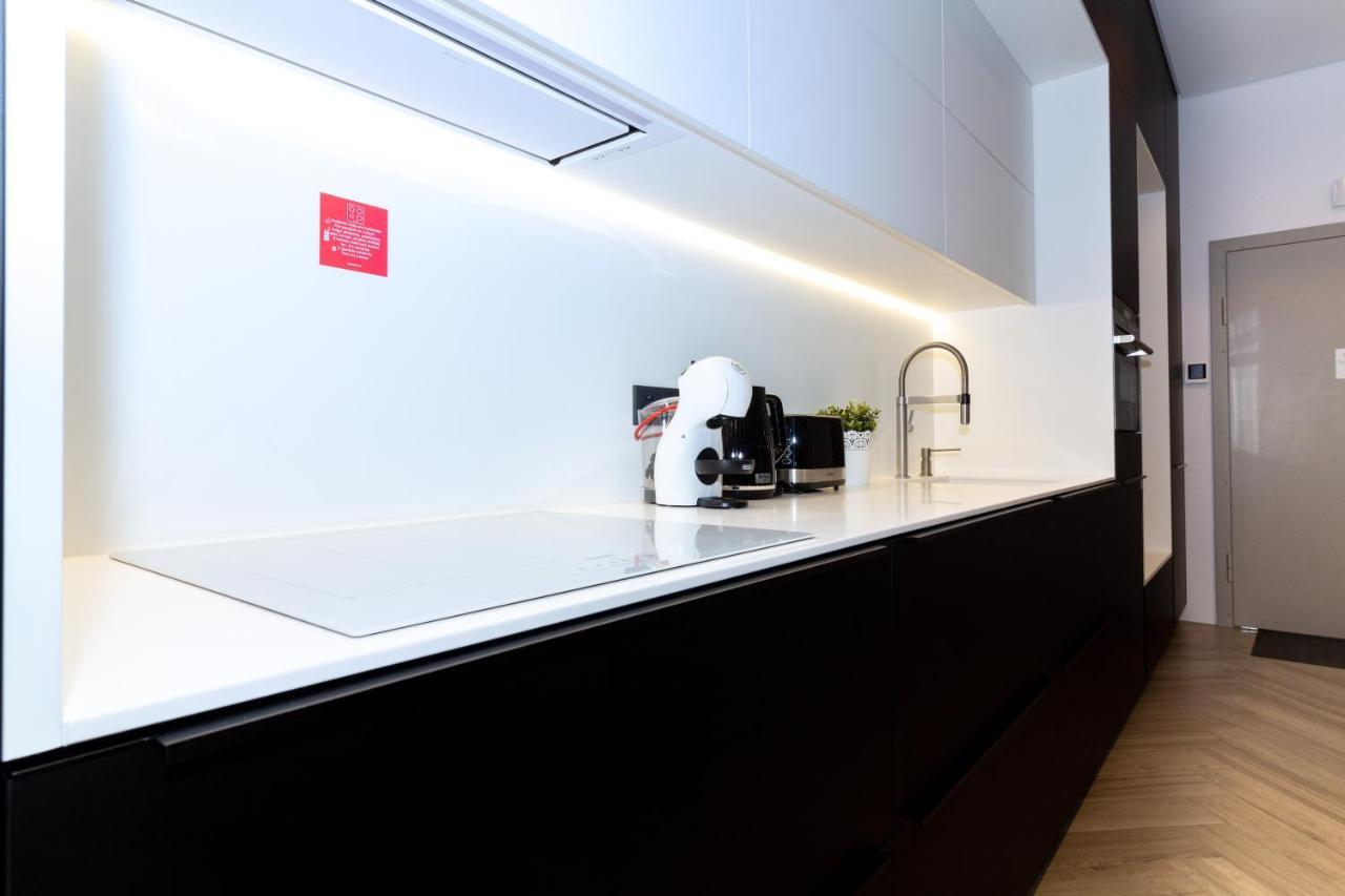 Cohost I Oldtown 60M2 Apt W-Garage Parking, Balcony & Self Check-In VNO Extérieur photo
