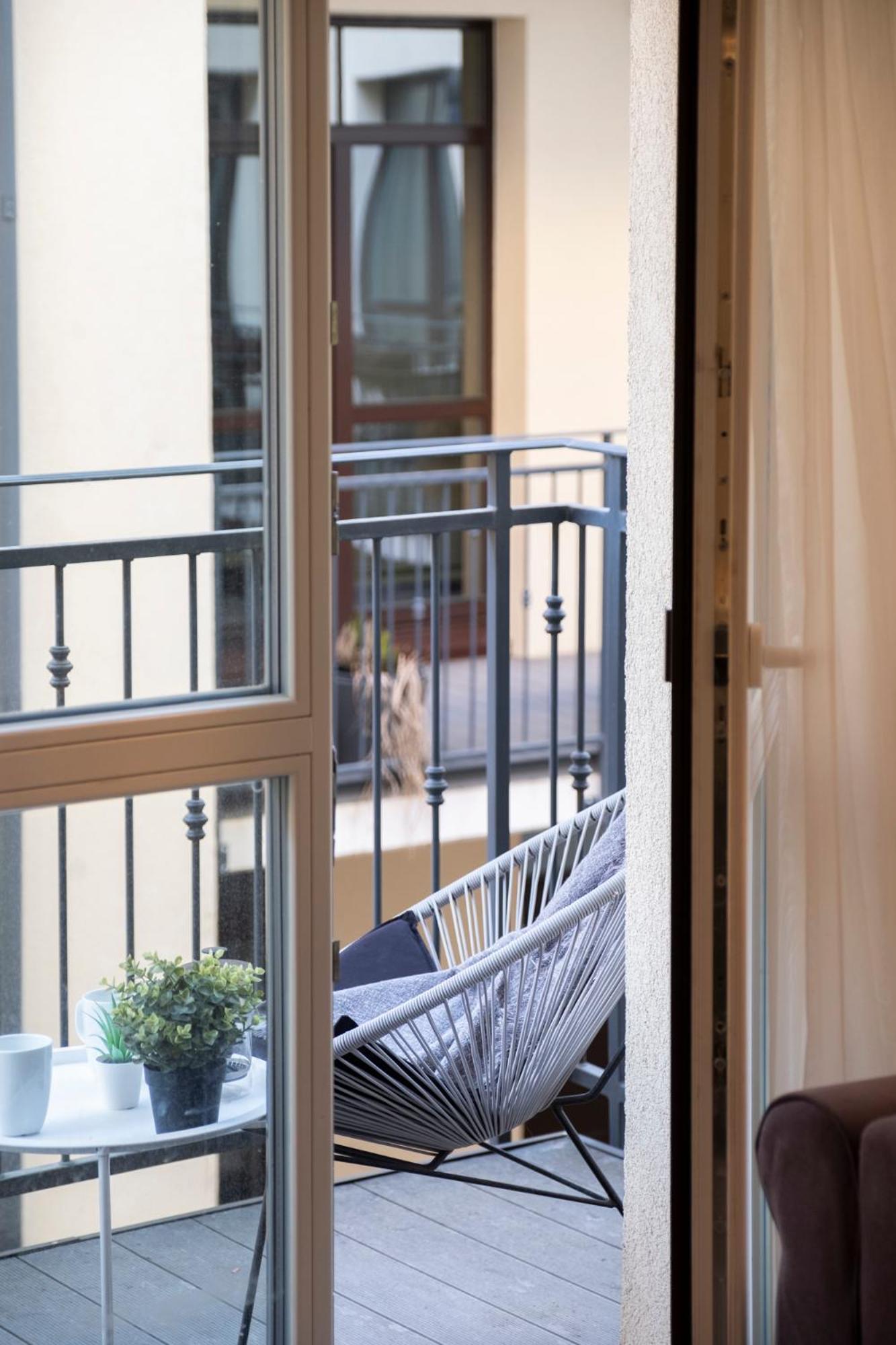 Cohost I Oldtown 60M2 Apt W-Garage Parking, Balcony & Self Check-In VNO Extérieur photo