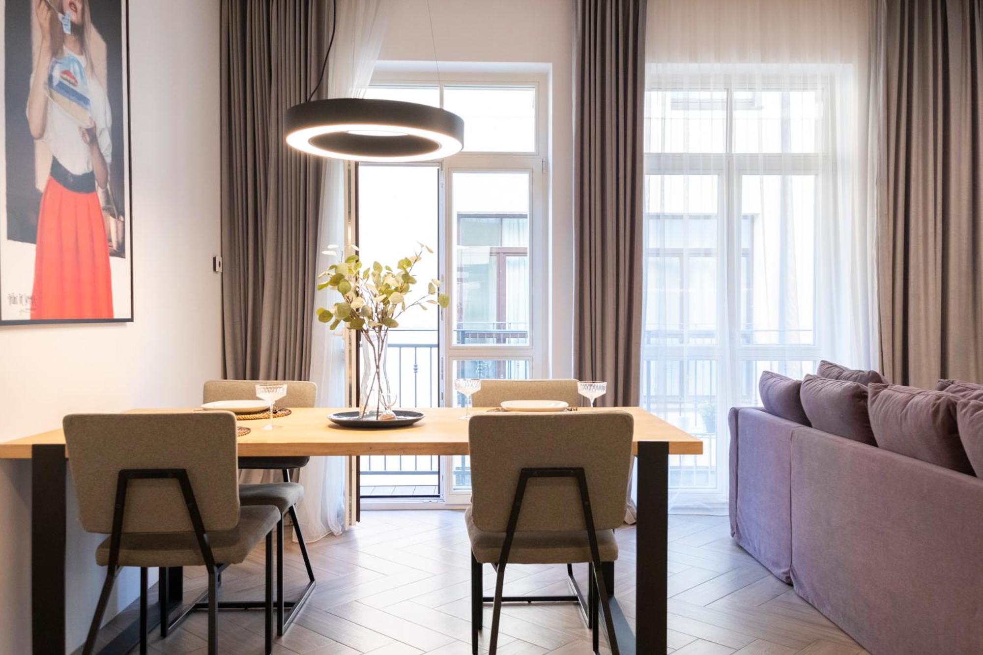 Cohost I Oldtown 60M2 Apt W-Garage Parking, Balcony & Self Check-In VNO Extérieur photo